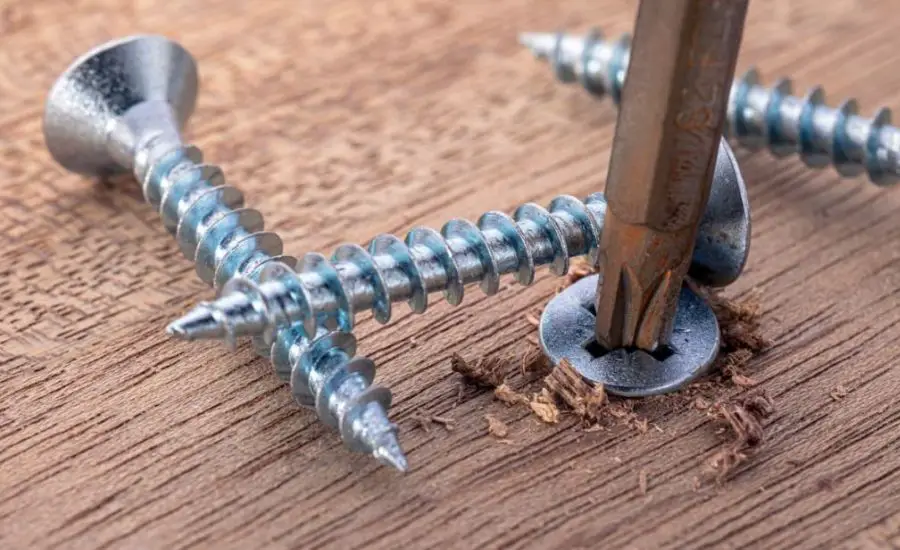 wood screws vs. metal screws